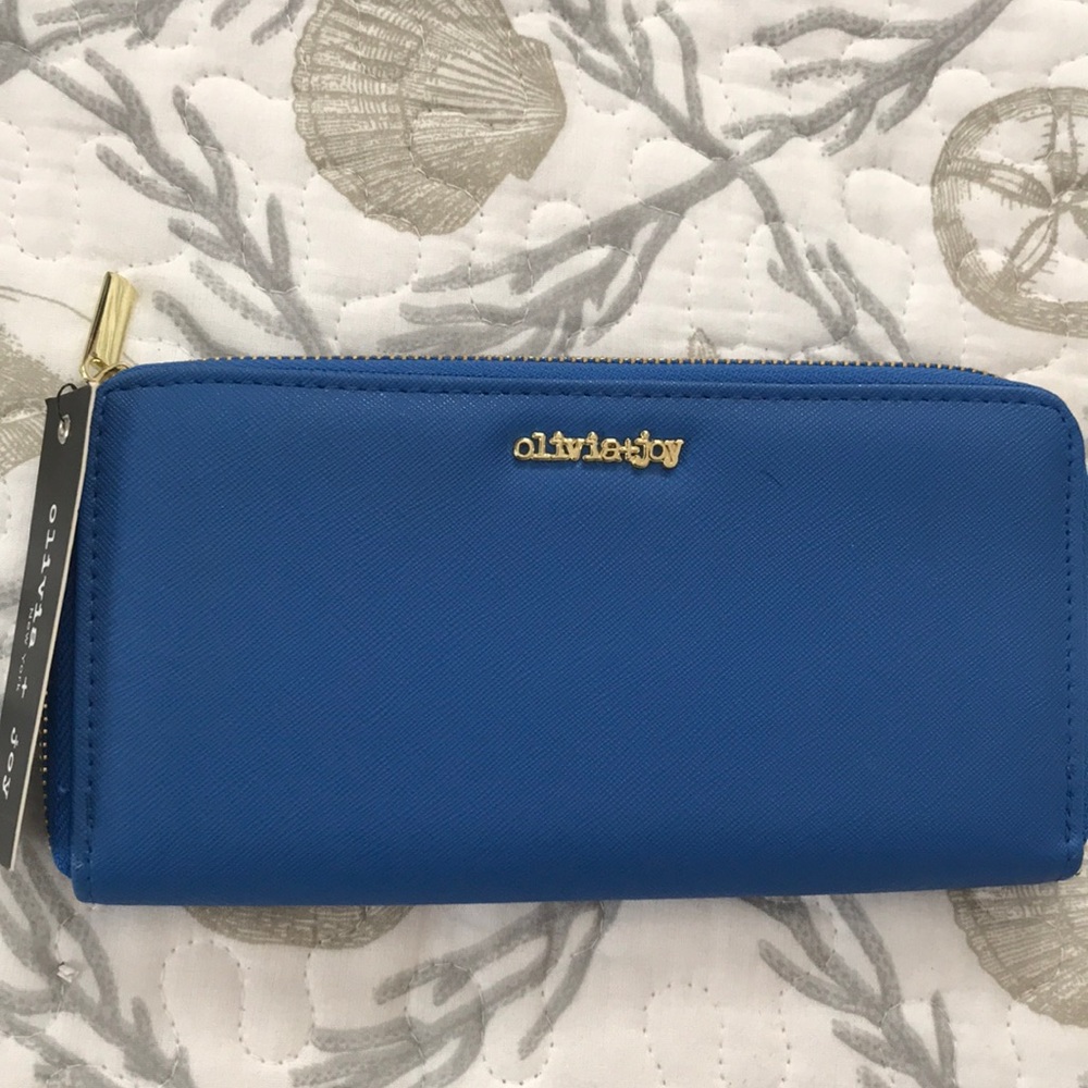 NWT Olivia + Joy “Daphne” Leather Wallet